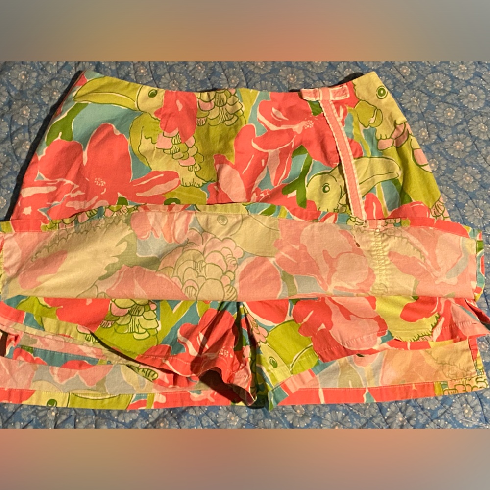 Like new Lily Pulitzer skort,neon pink,green,blue tropical floral/parrot print,2 - Picture 3 of 8